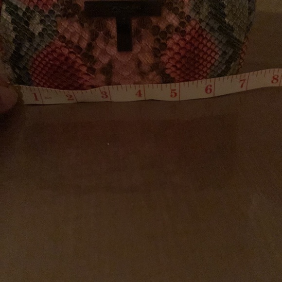 Selling a bag any question ask 😊 - Picture 5 of 6